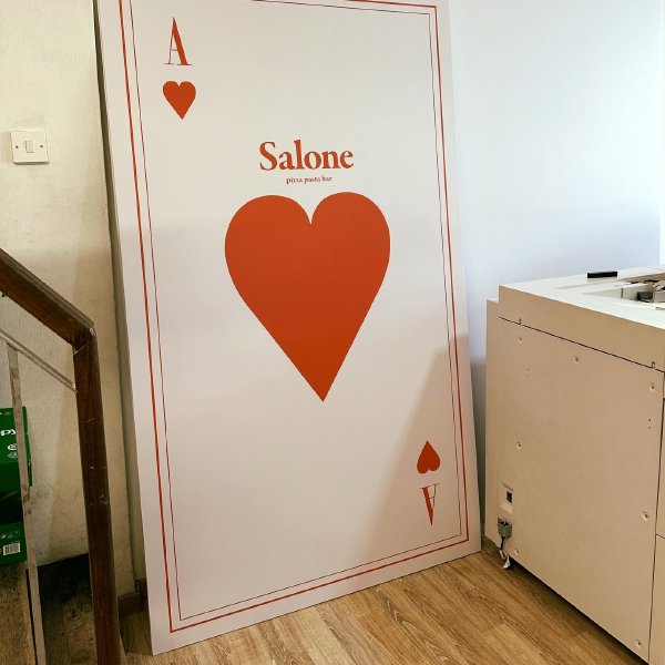 HIGH IMPACT PAIR! King & Ace Large Format Displays. ♠️❤️

Nothing makes a statement like …