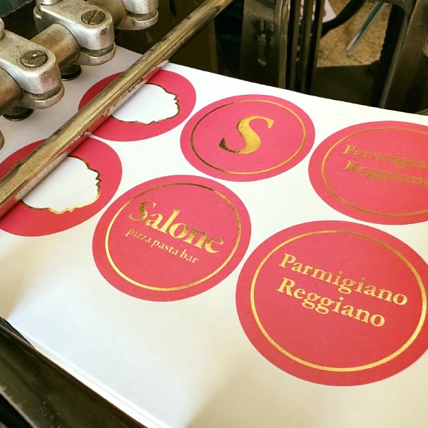 GOLD FOIL GLAMOUR: Custom Stickers in Production. ✨

A peek behind the scenes and the beautiful …