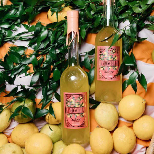 Gold foil done right ✨
This label design brings together bold color, crisp detailing, and a …